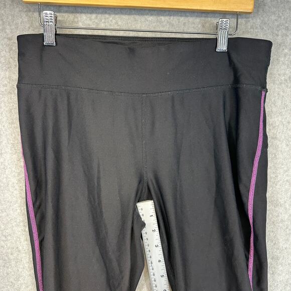 Xersion Performance Fit Leggings Womens Size Large Black Sizzling Purple Capri - Picture 7 of 8